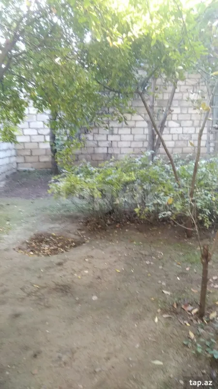 Satılır 3 otaqlı həyət evi 100 m²
