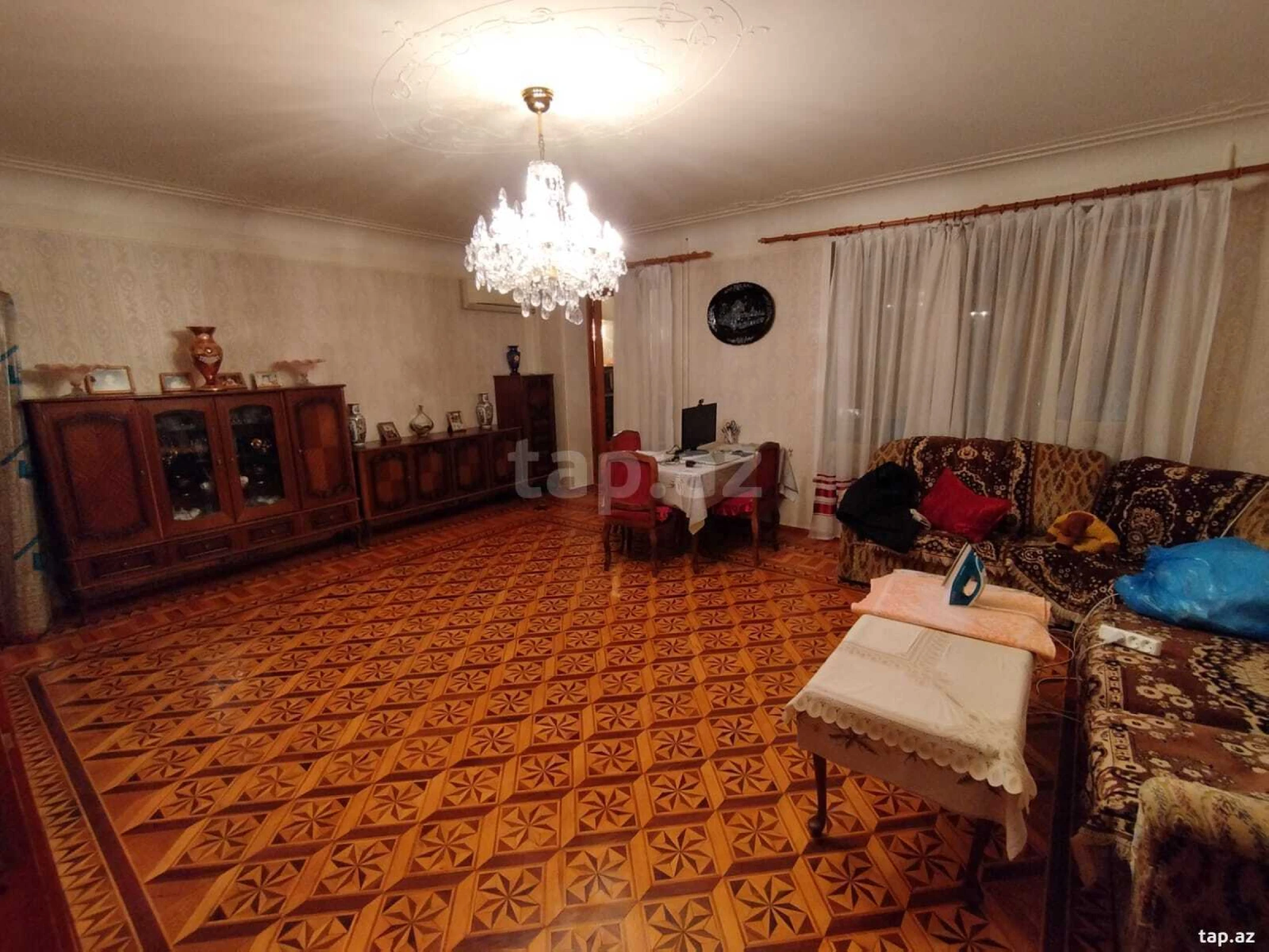 Satılır 4 otaqlı mənzil 120 m²