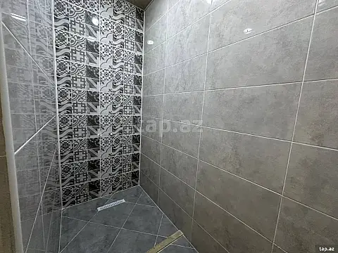 Satılır 5 otaqlı həyət evi 100 m²