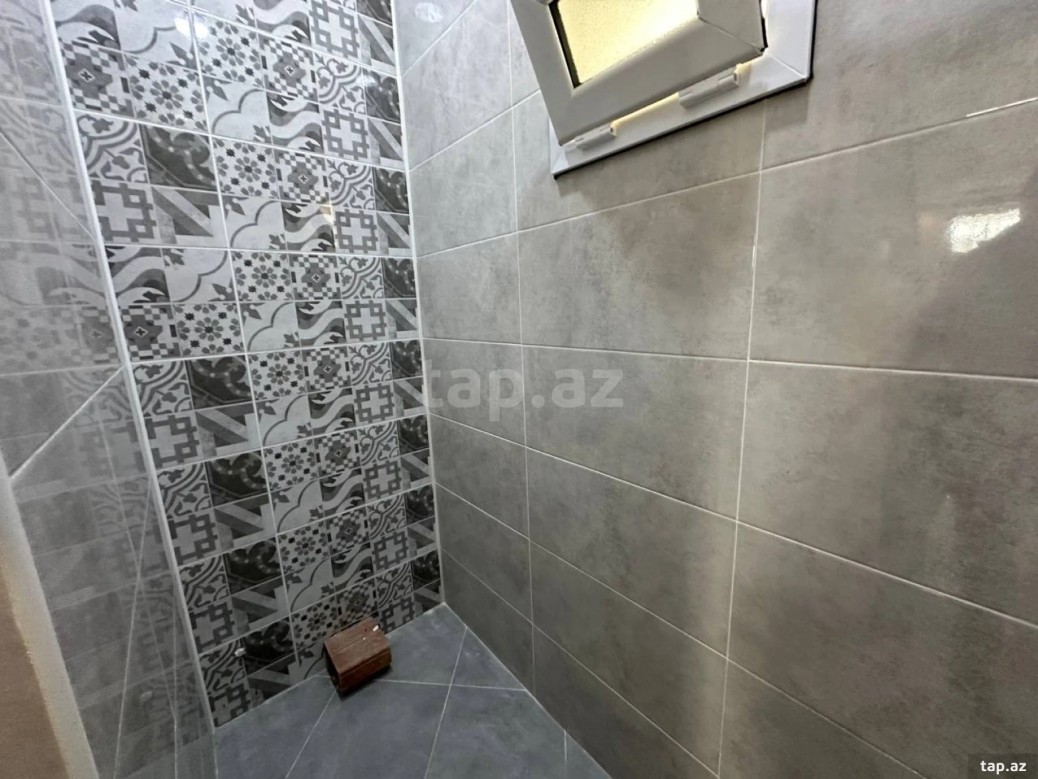 Satılır 5 otaqlı həyət evi 100 m²