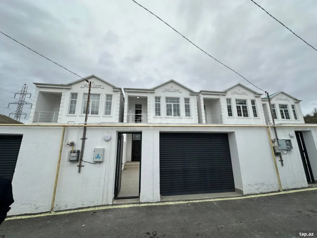 Satılır 5 otaqlı həyət evi 100 m²