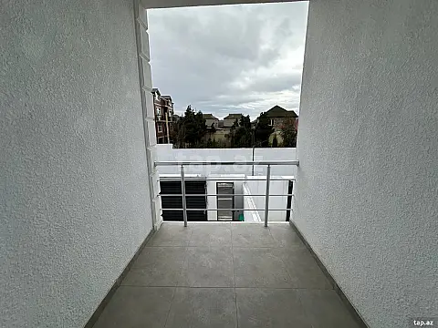 Satılır 5 otaqlı həyət evi 100 m²