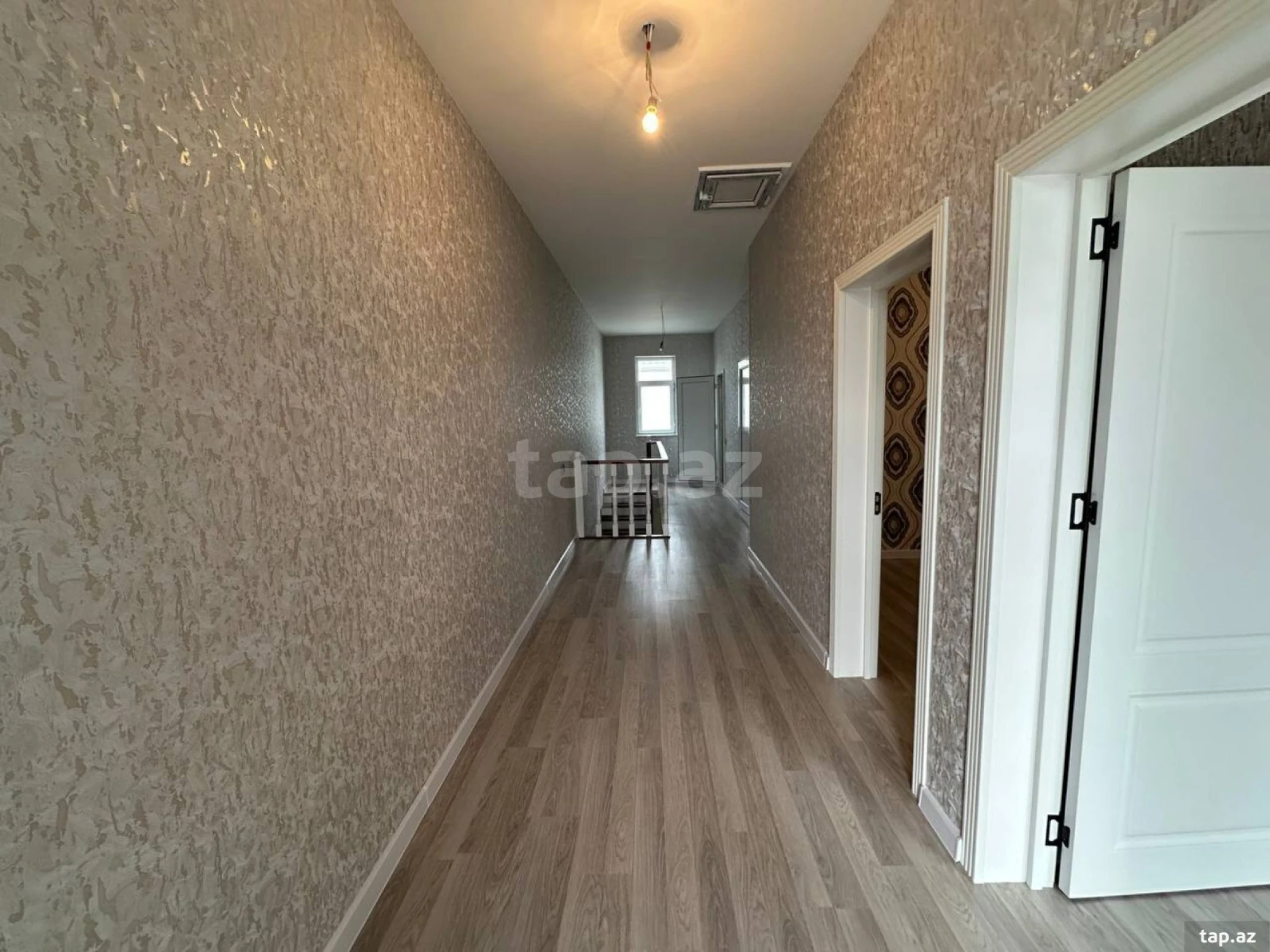 Satılır 5 otaqlı həyət evi 100 m²