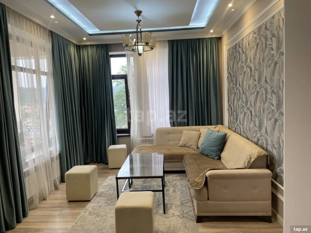 Kirayə verilir 4 otaqlı həyət evi 200 m²