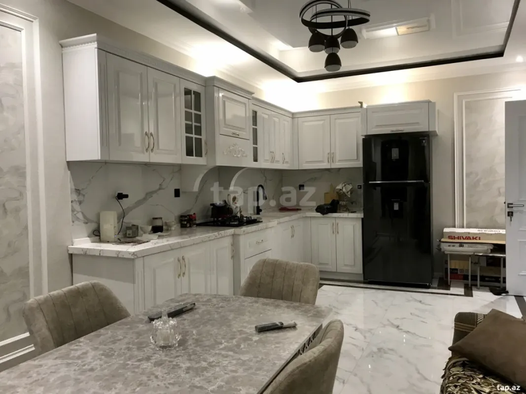 Kirayə verilir 4 otaqlı həyət evi 200 m²