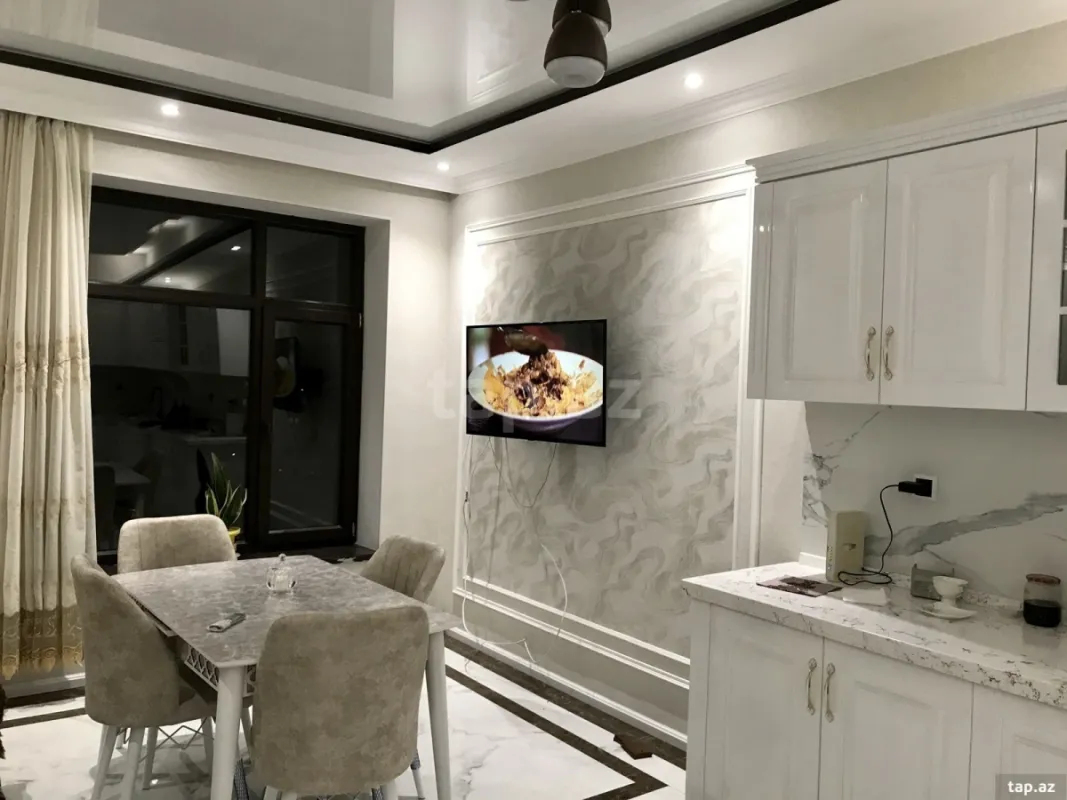 Kirayə verilir 4 otaqlı həyət evi 200 m²