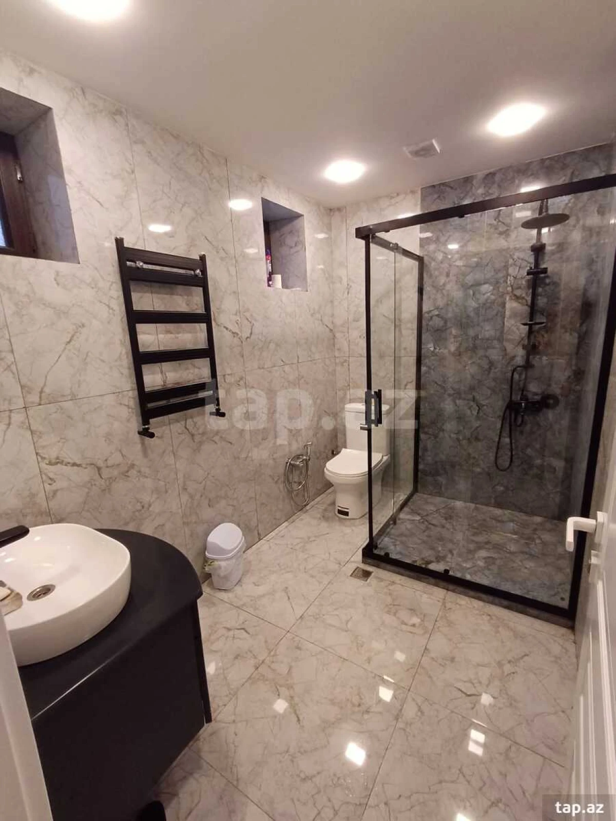Kirayə verilir 4 otaqlı həyət evi 200 m²