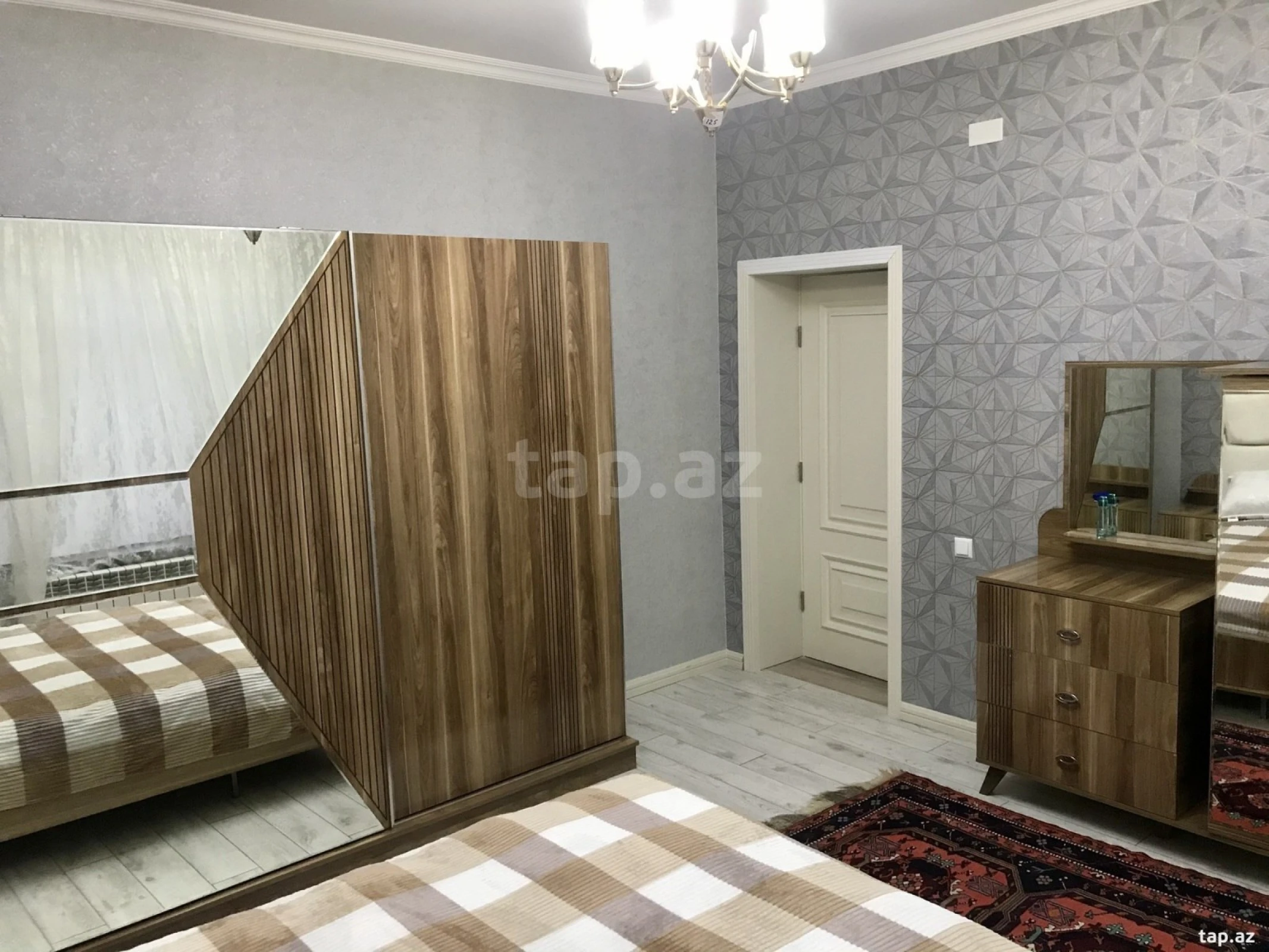 Kirayə verilir 4 otaqlı həyət evi 200 m²