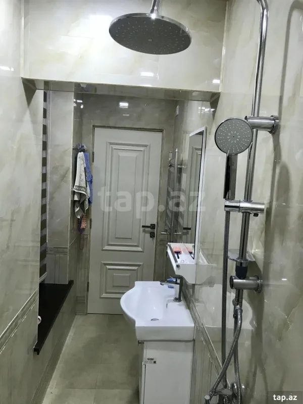 Kirayə verilir 4 otaqlı həyət evi 200 m²