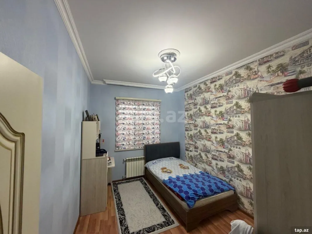 Satılır 3 otaqlı həyət evi 200 m²