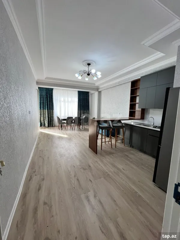 Kirayə verilir 2 otaqlı yeni tikili 80 m²