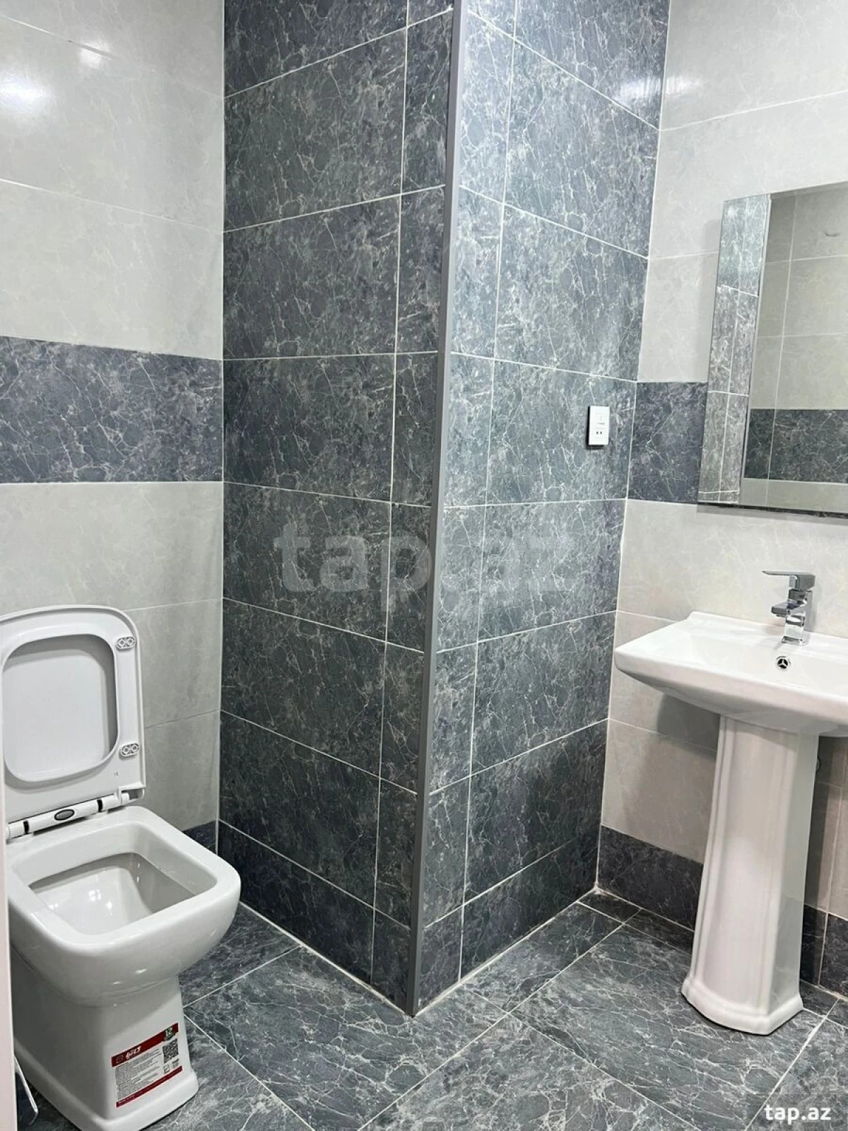 Kirayə verilir 2 otaqlı yeni tikili 80 m²