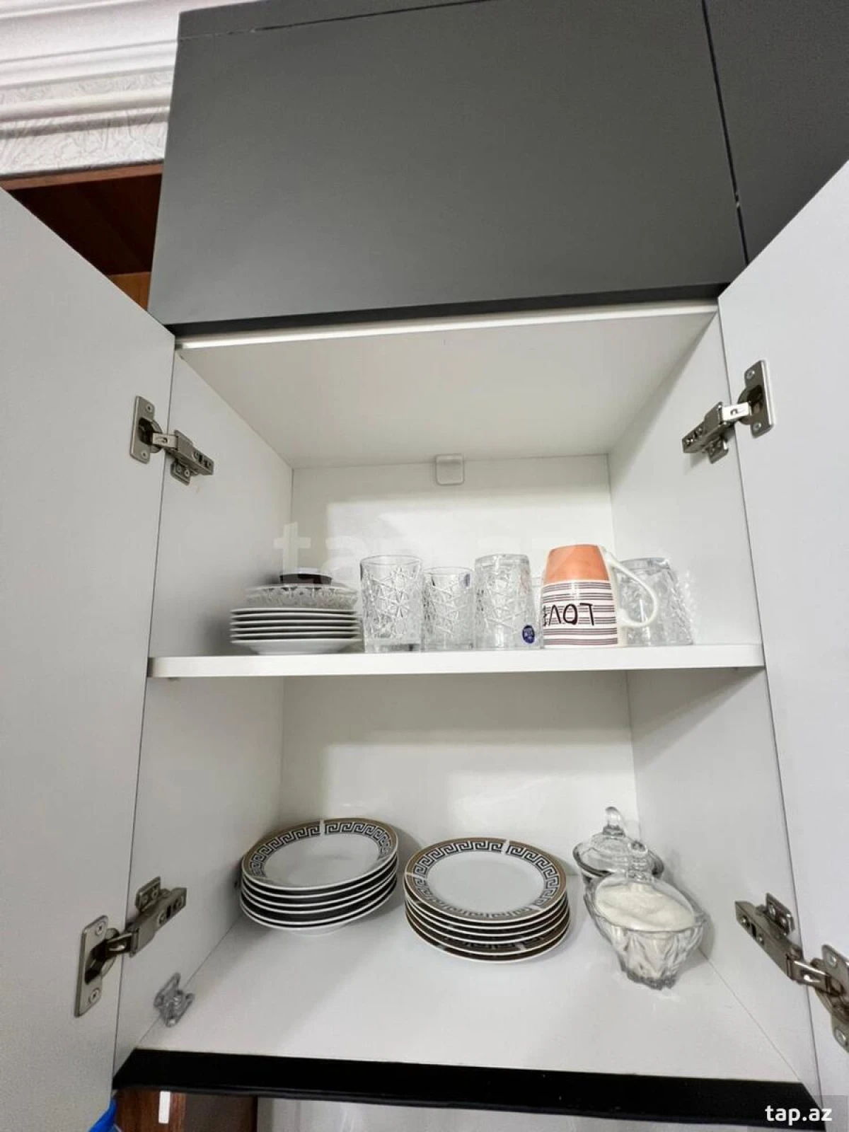 Kirayə verilir 2 otaqlı yeni tikili 80 m²