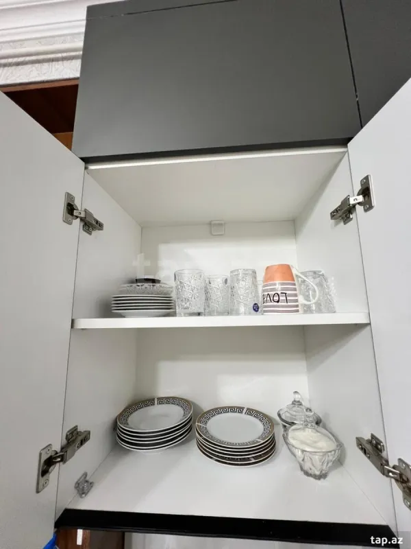 Kirayə verilir 2 otaqlı yeni tikili 80 m²