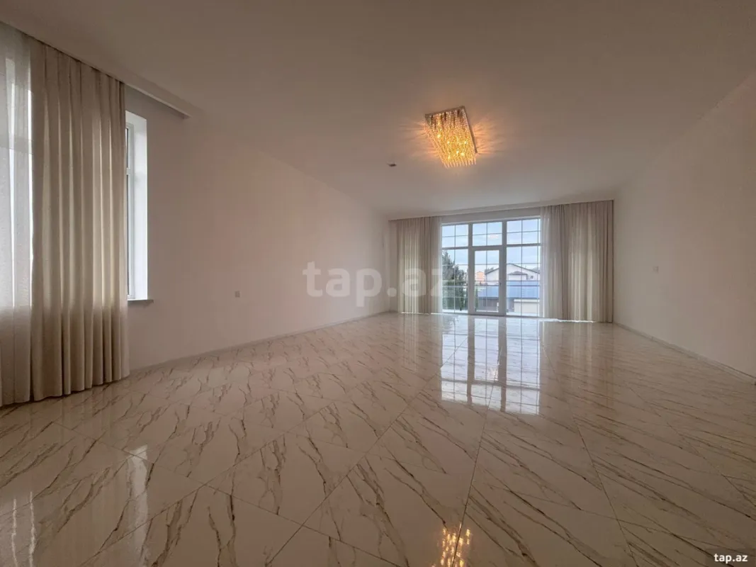 Satılır 4 otaqlı həyət evi 330 m²
