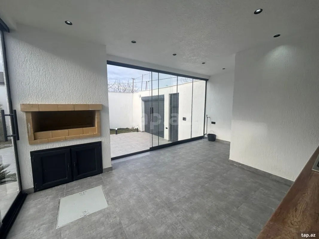 Satılır 4 otaqlı həyət evi 160 m²