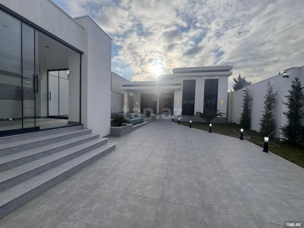 Satılır 4 otaqlı həyət evi 160 m²
