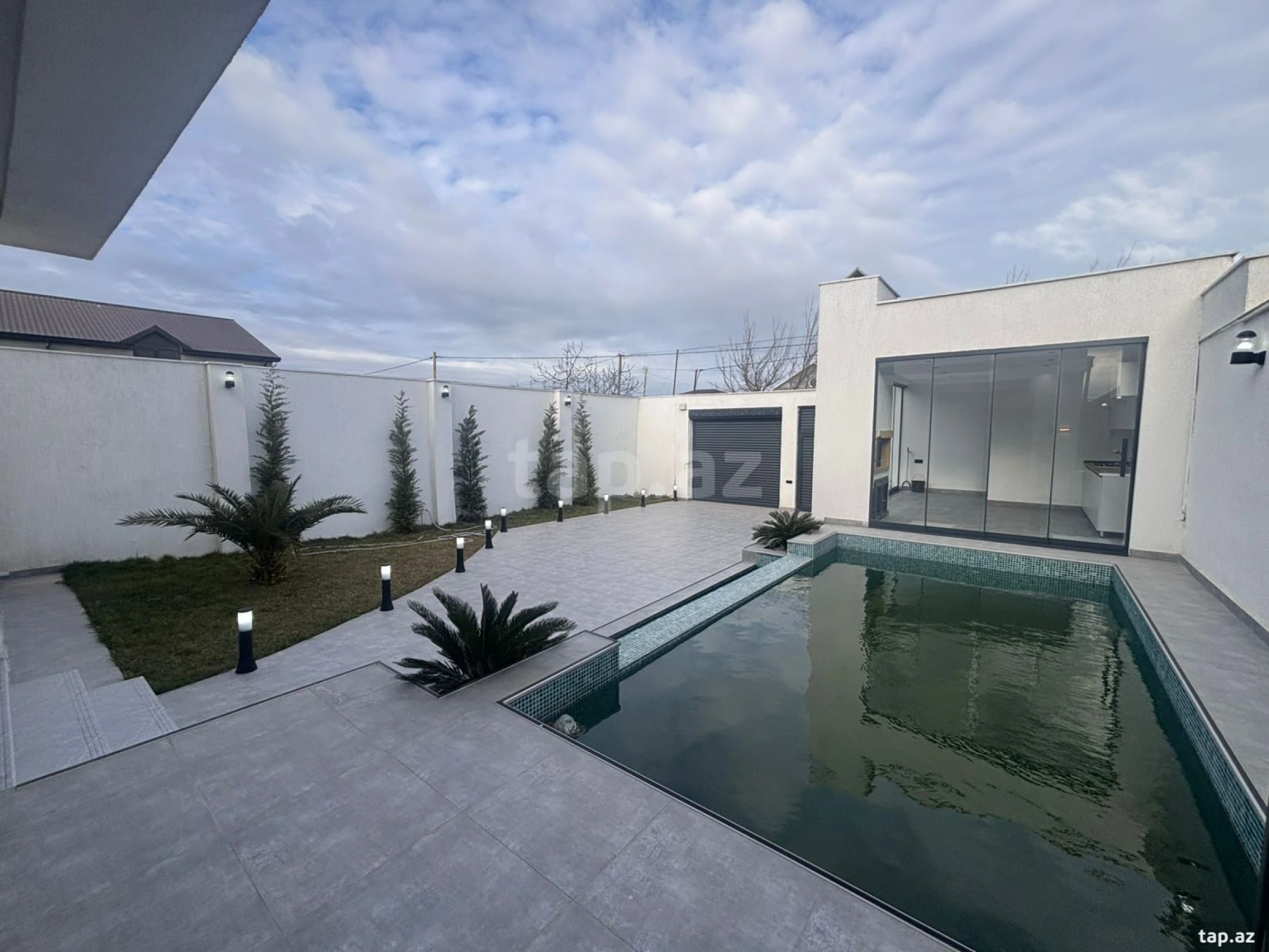 Satılır 4 otaqlı həyət evi 160 m²