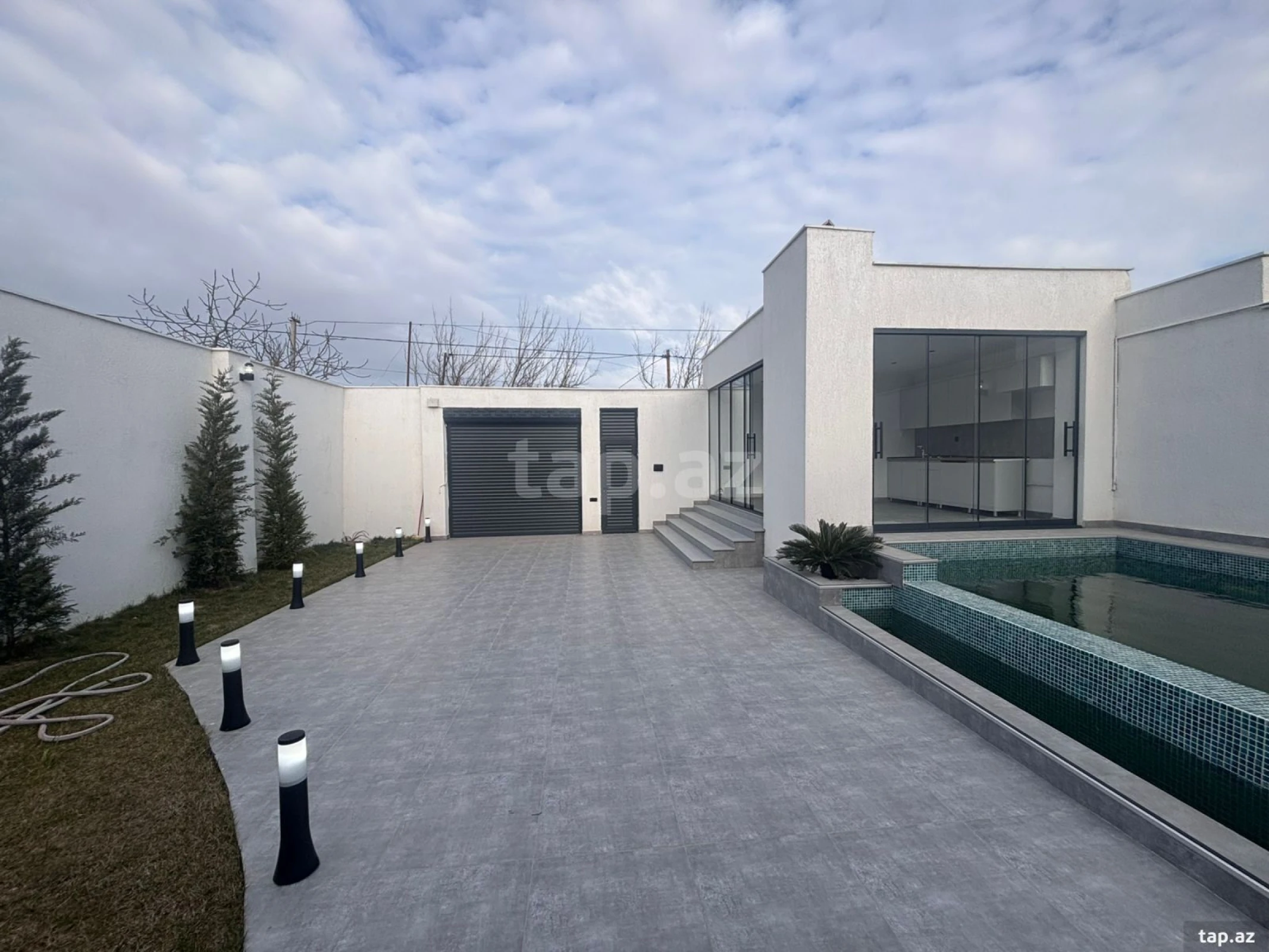 Satılır 4 otaqlı həyət evi 160 m²