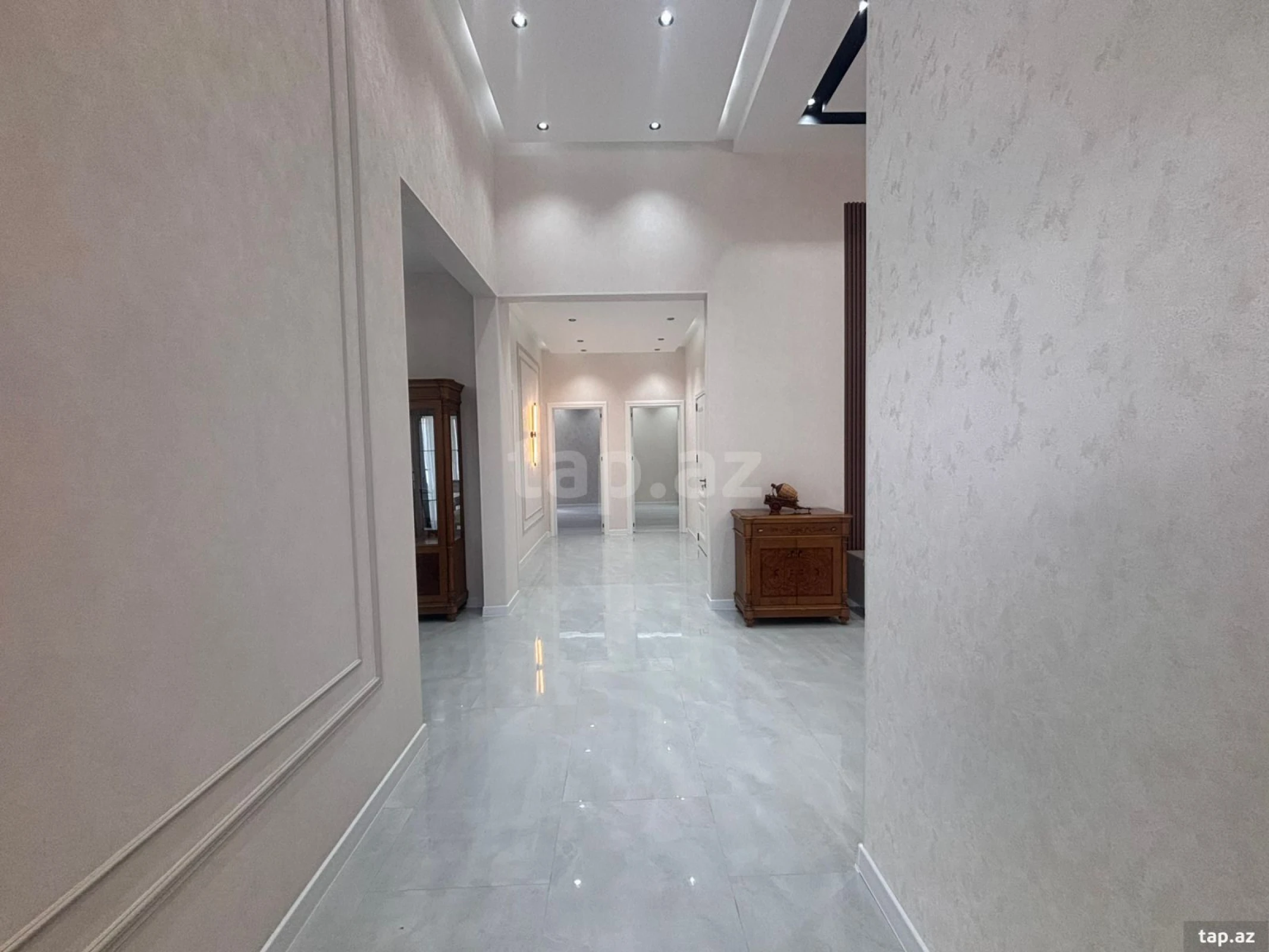 Satılır 4 otaqlı həyət evi 160 m²