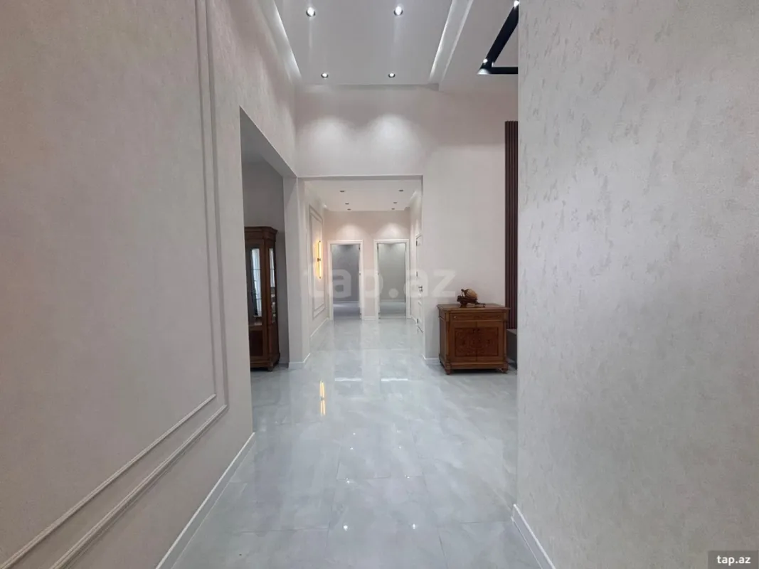 Satılır 4 otaqlı həyət evi 160 m²