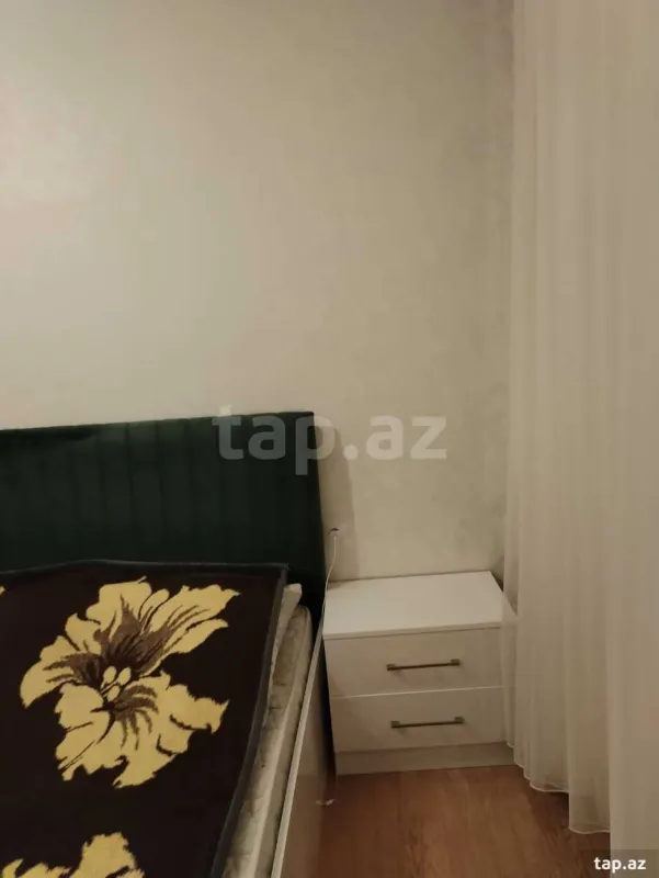 Kirayə verilir 2 otaqlı yeni tikili 68 m²