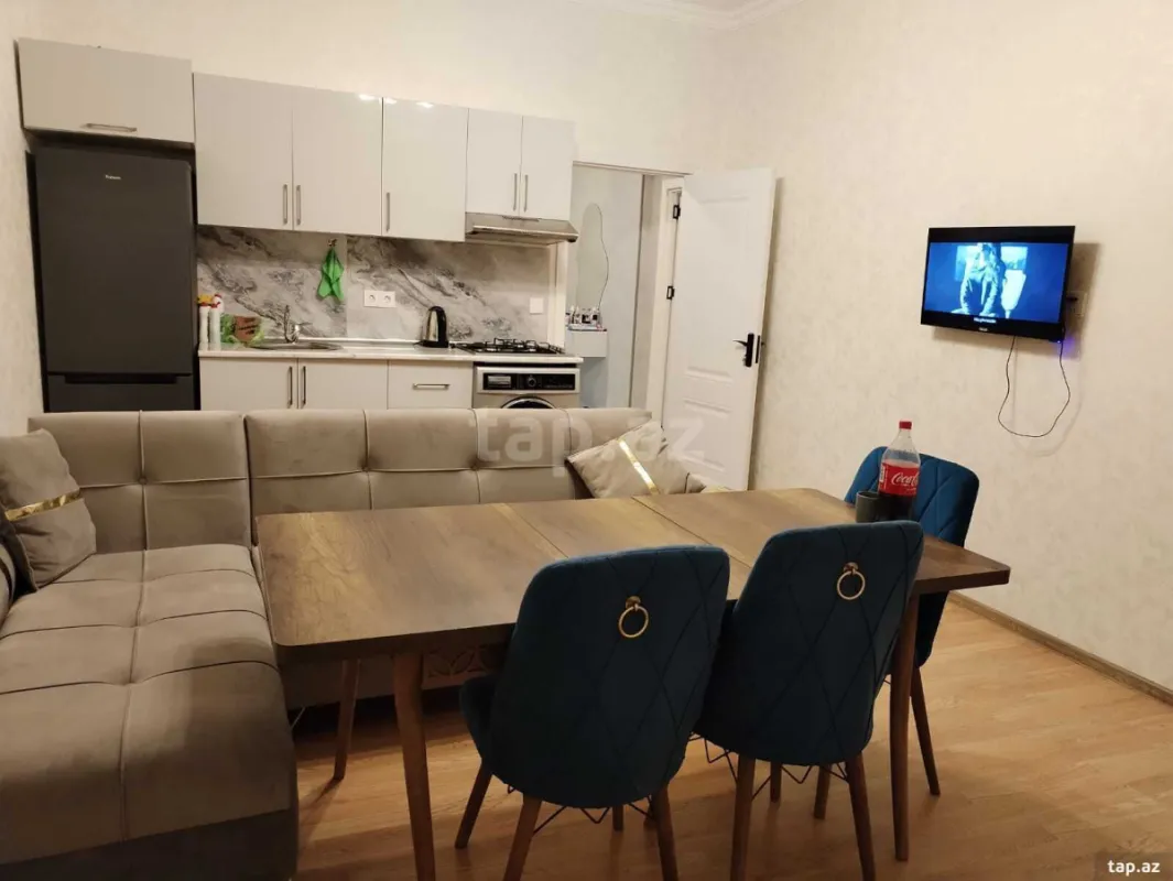 Kirayə verilir 2 otaqlı yeni tikili 68 m²