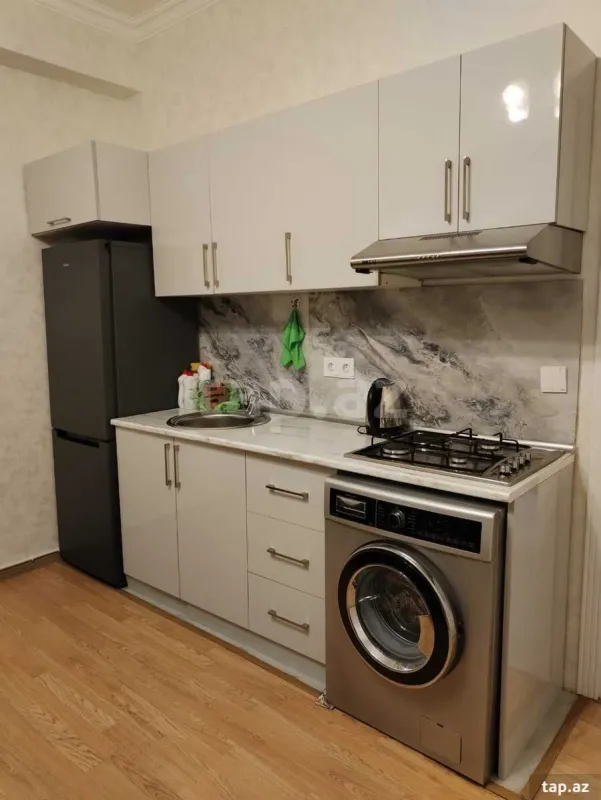 Kirayə verilir 2 otaqlı yeni tikili 68 m²
