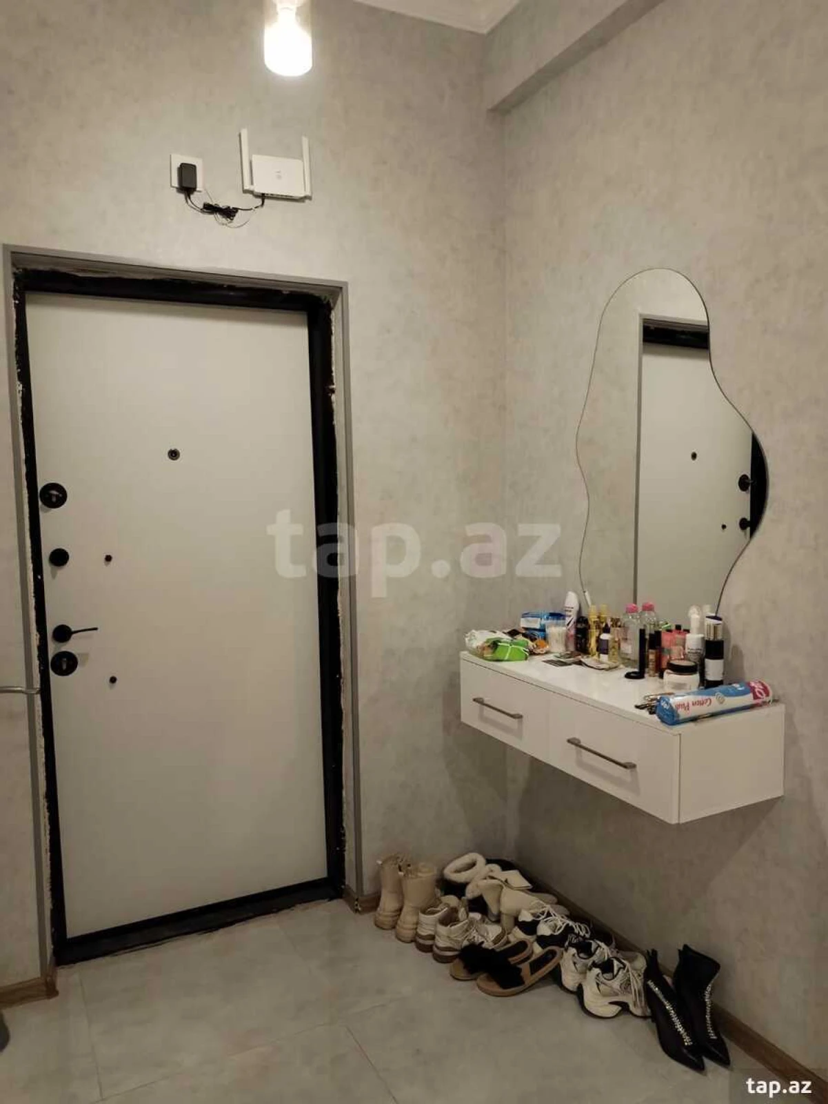 Kirayə verilir 2 otaqlı yeni tikili 68 m²