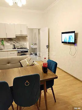 Kirayə verilir 2 otaqlı yeni tikili 68 m²