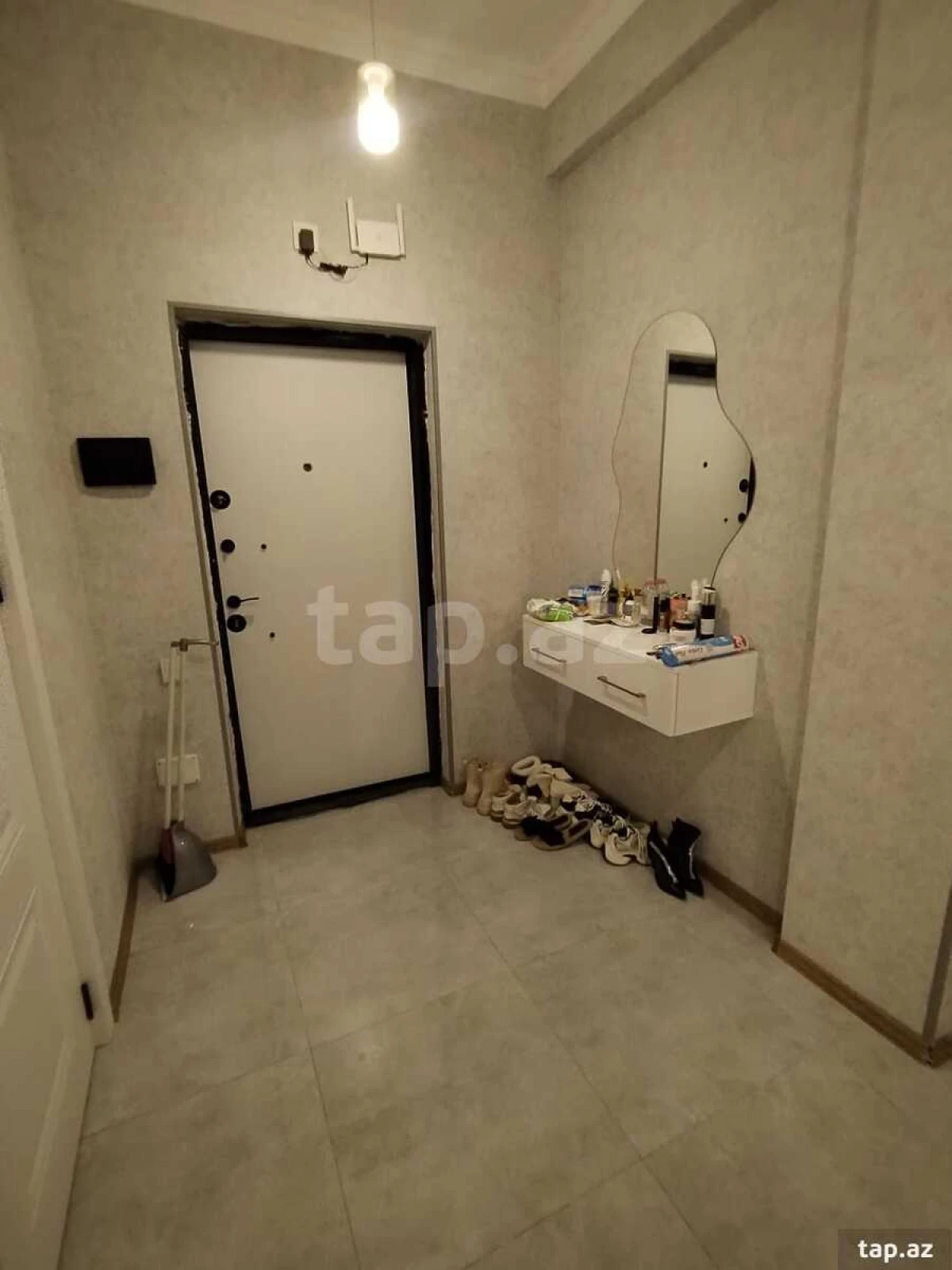 Kirayə verilir 2 otaqlı yeni tikili 68 m²