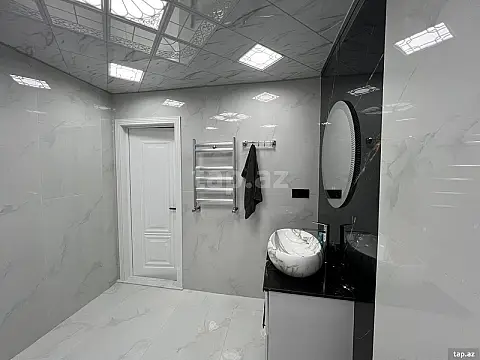 Kirayə verilir 3 otaqlı yeni tikili 113 m²