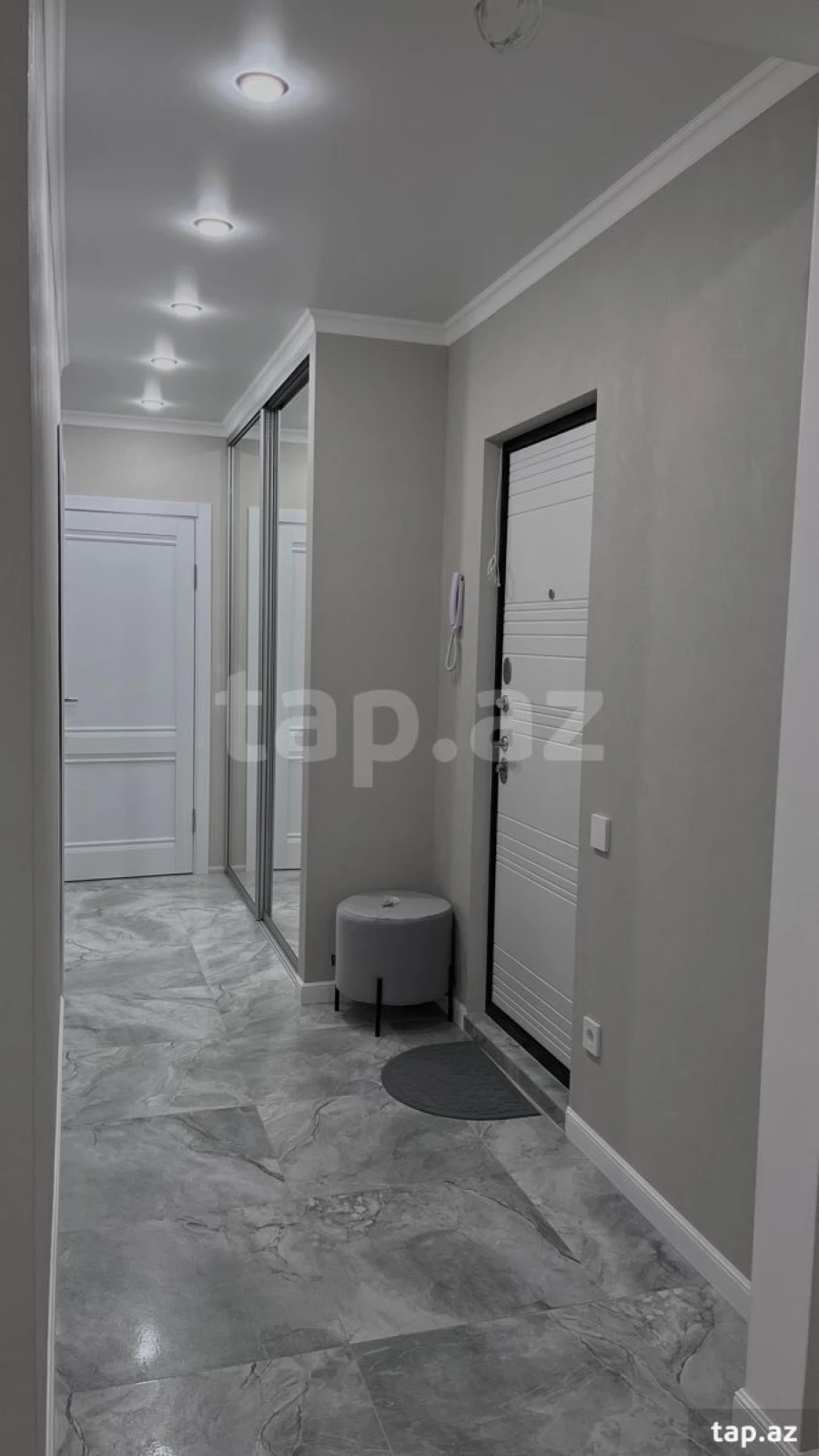 Satılır 3 otaqlı yeni tikili 114 m²