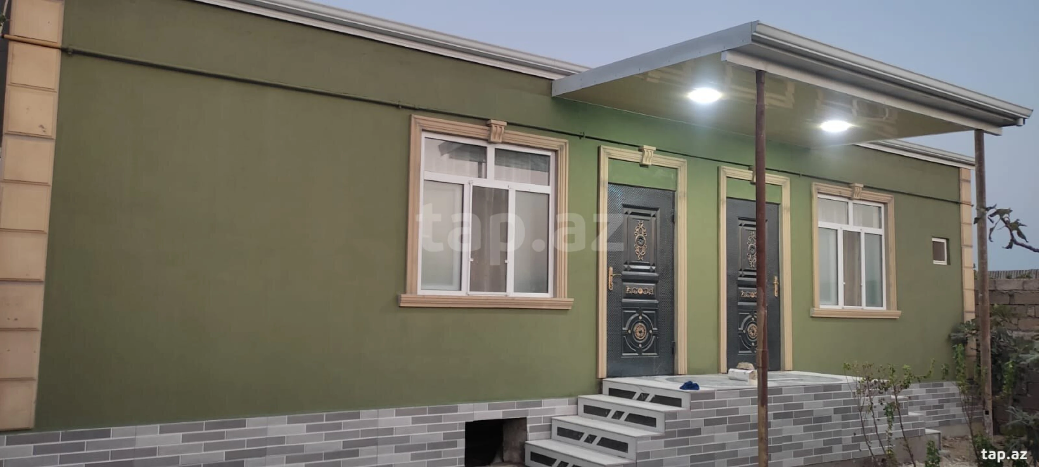 Satılır 4 otaqlı həyət evi 270 m²