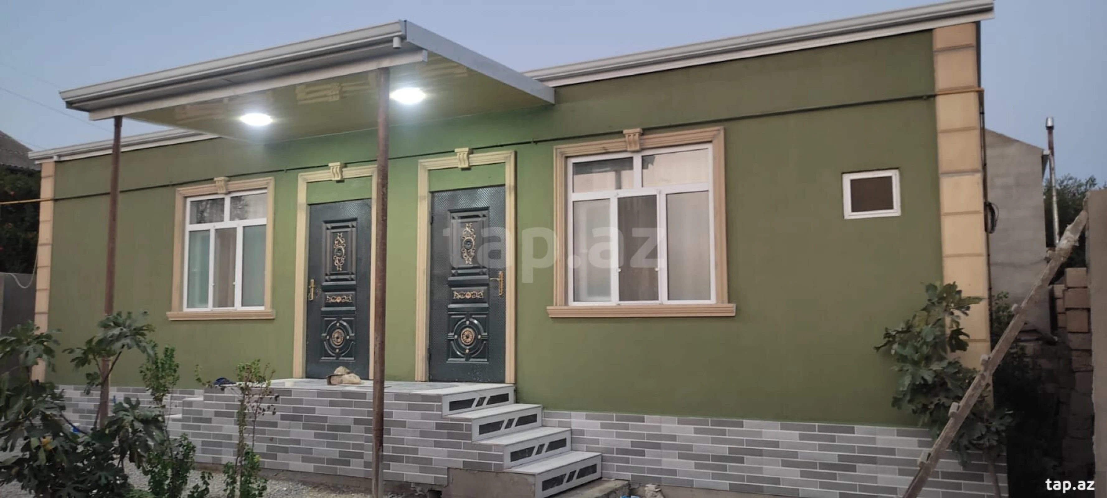 Satılır 4 otaqlı həyət evi 270 m²