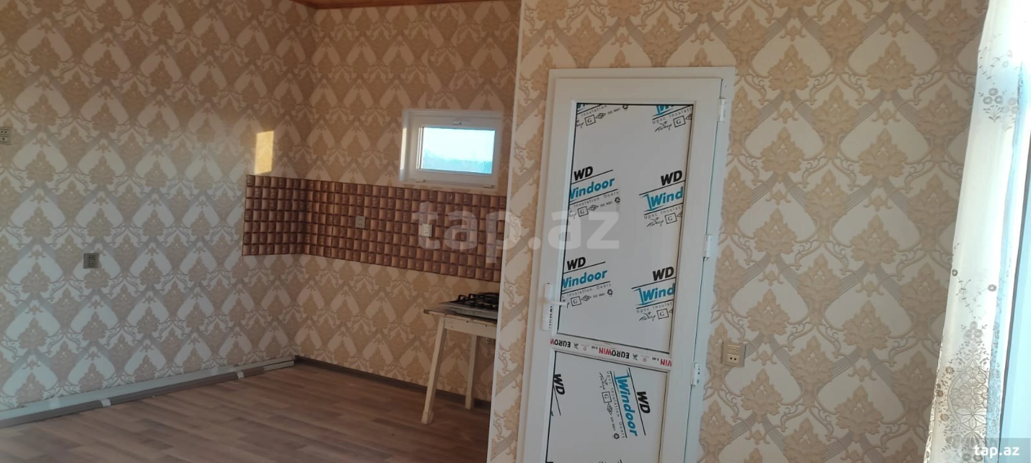 Satılır 4 otaqlı həyət evi 270 m²