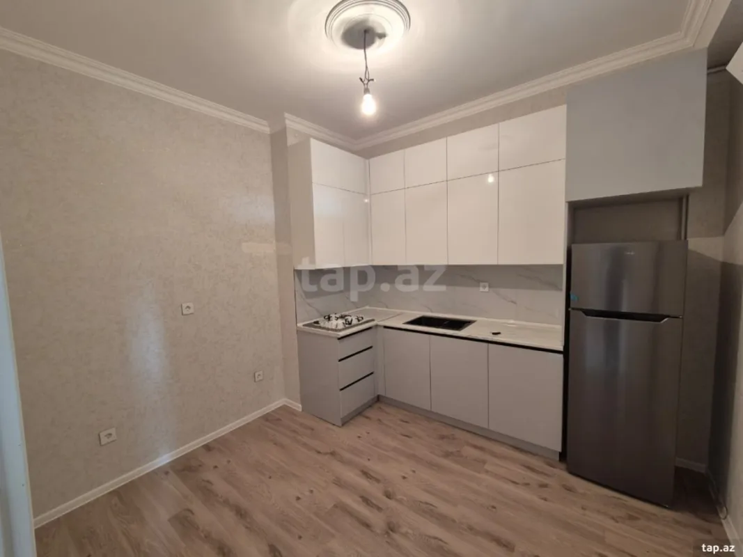 Kirayə verilir 2 otaqlı yeni tikili 76 m²
