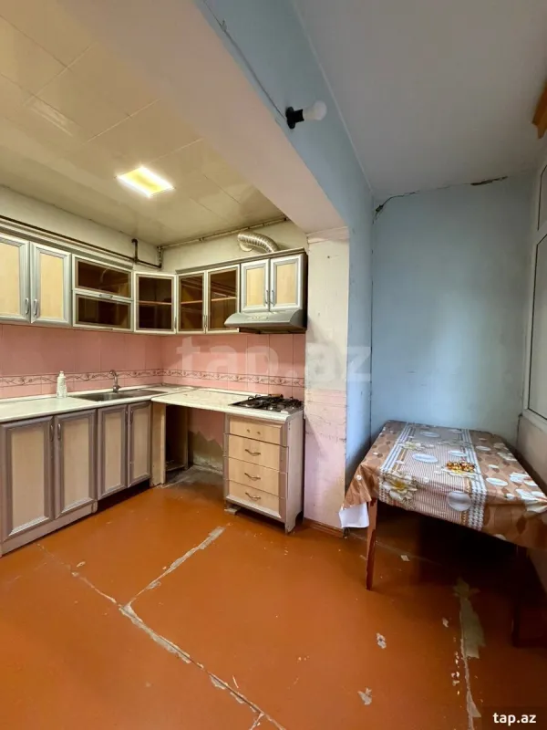 Kirayə verilir 2 otaqlı mənzil 70 m²