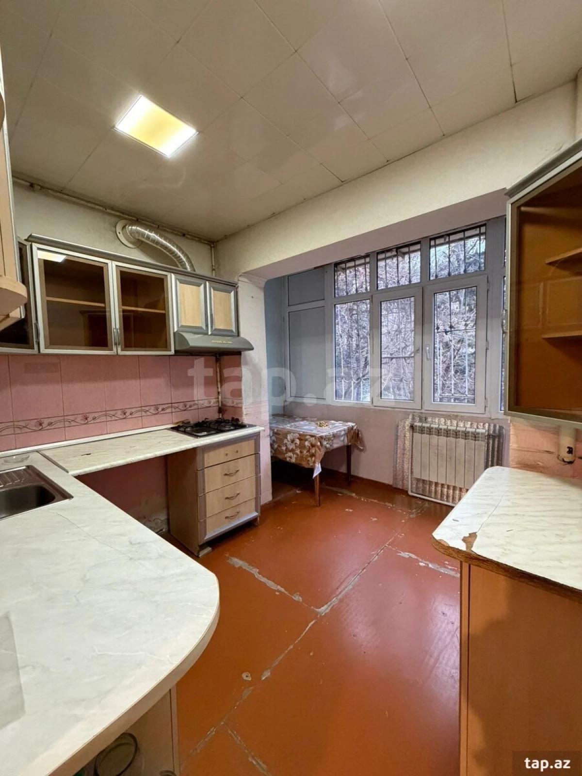 Kirayə verilir 2 otaqlı mənzil 70 m²