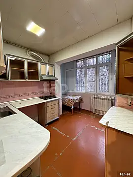 Kirayə verilir 2 otaqlı mənzil 70 m²