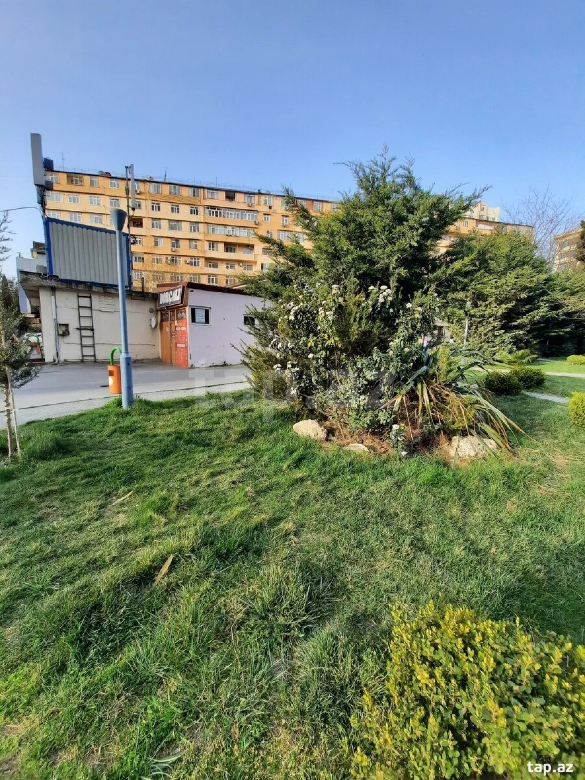 Kirayə verilir 2 otaqlı mənzil 70 m²