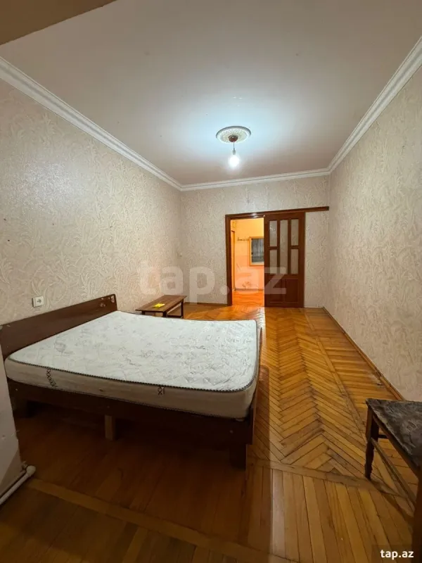 Kirayə verilir 2 otaqlı mənzil 70 m²