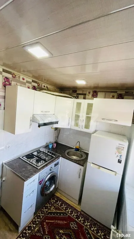 Kirayə verilir 2 otaqlı mənzil 45 m²
