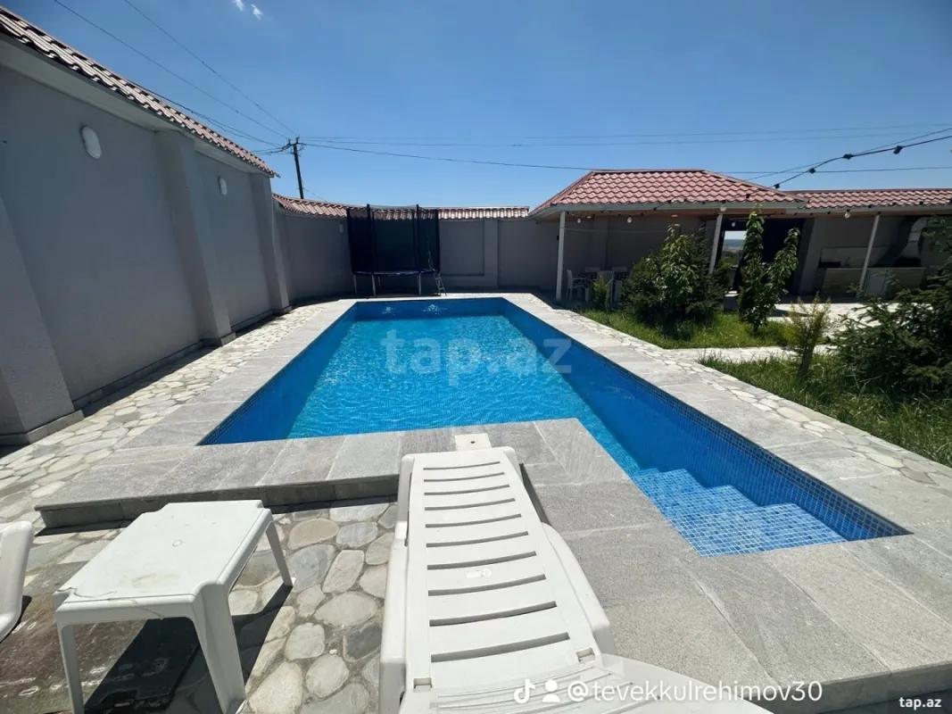 Kirayə verilir 3 otaqlı həyət evi 130 m²