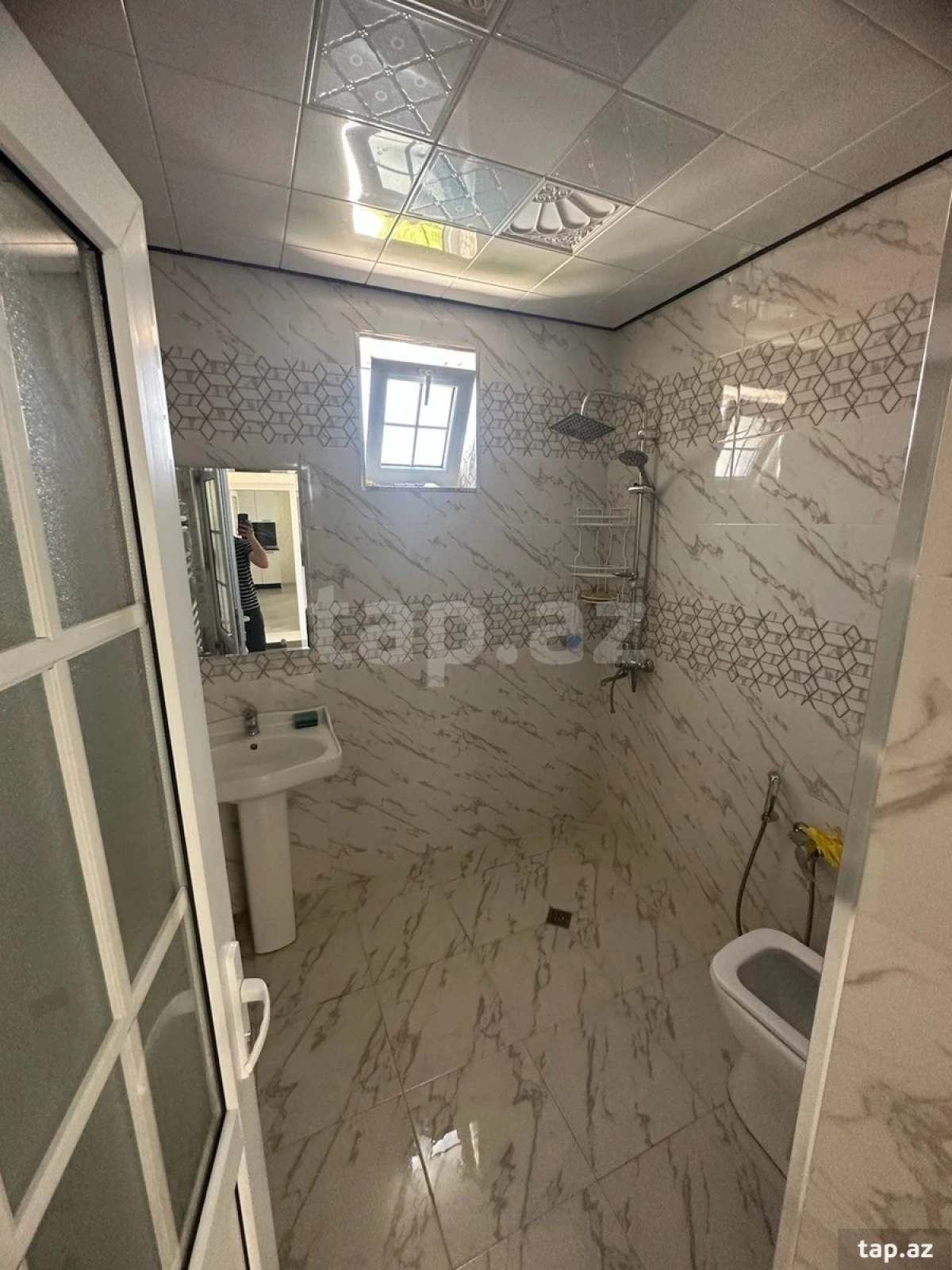 Kirayə verilir 3 otaqlı həyət evi 130 m²