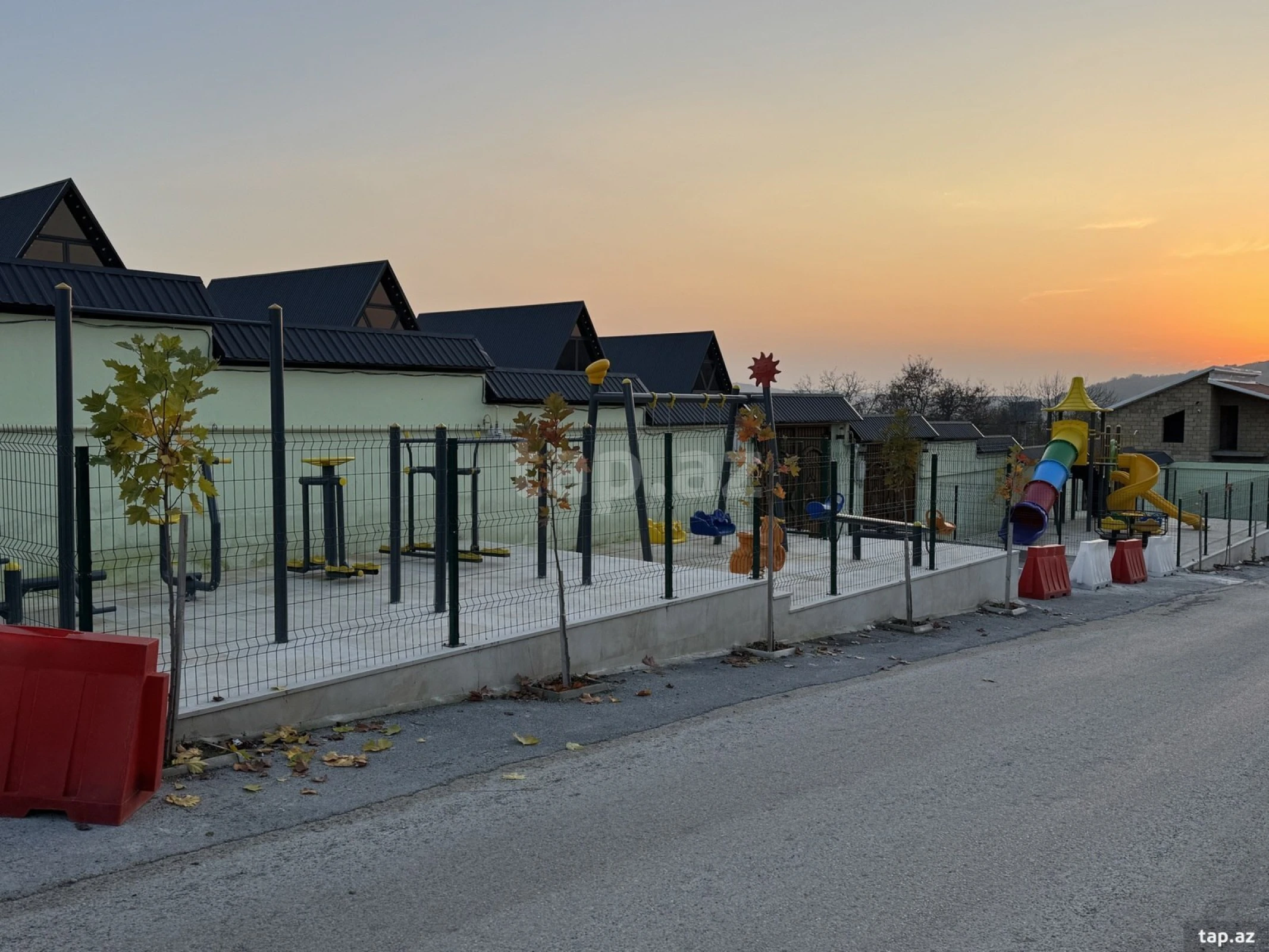 Satılır 3 otaqlı həyət evi 112 m²