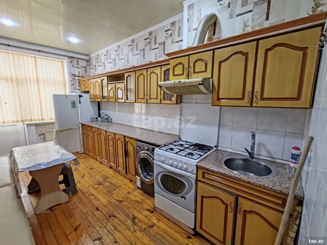 Kirayə verilir 3 otaqlı yeni tikili 100 m²