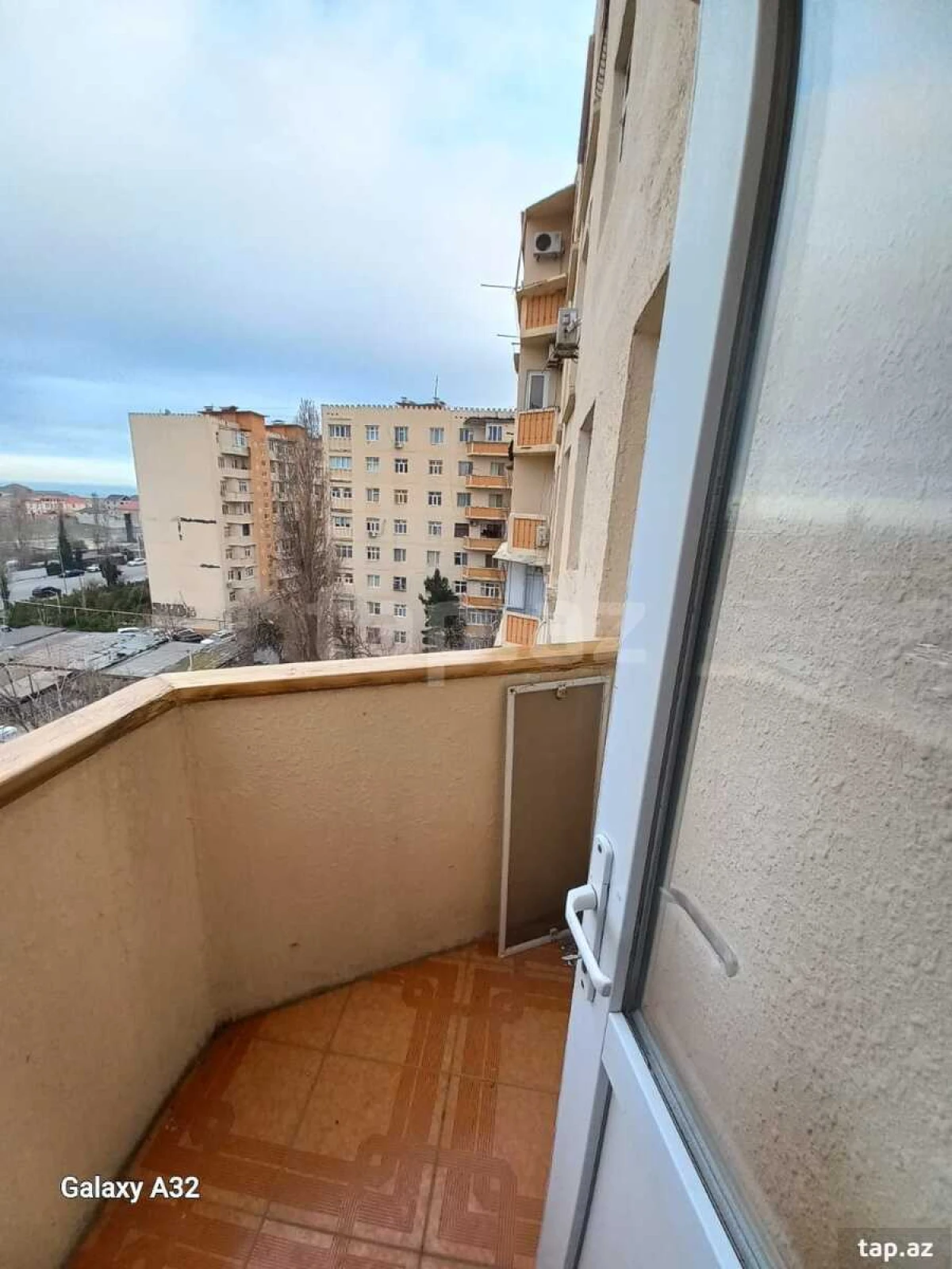 Satılır 2 otaqlı mənzil 60 m²