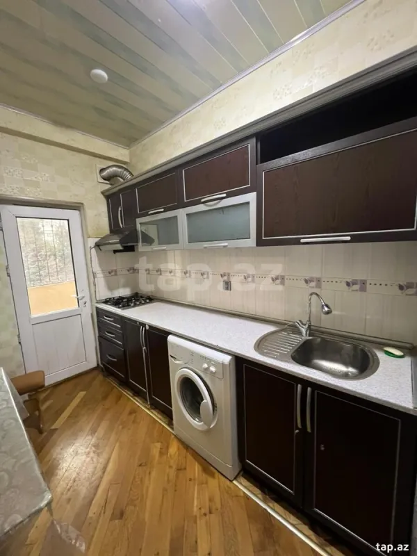 Kirayə verilir 2 otaqlı yeni tikili 80 m²