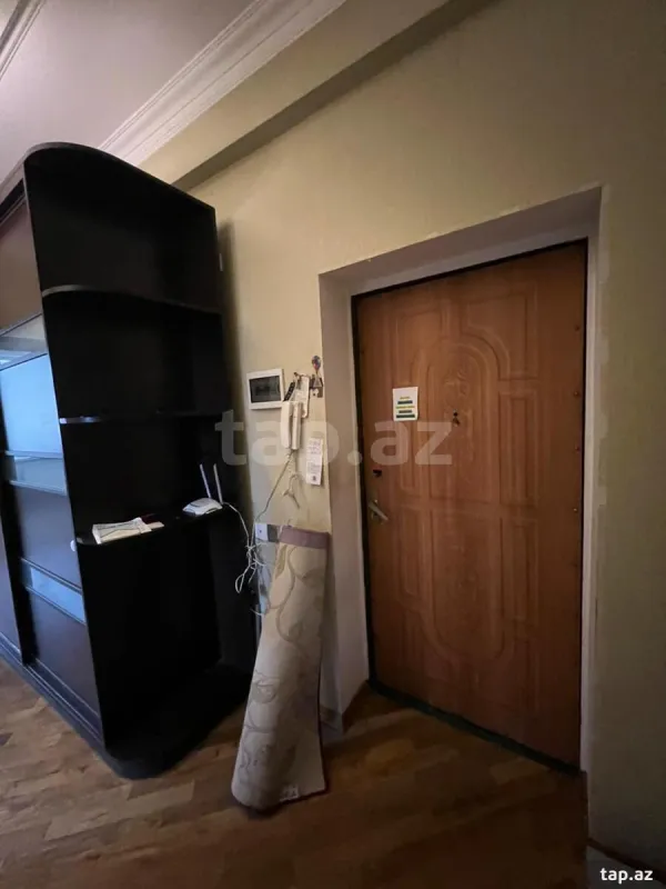 Kirayə verilir 2 otaqlı yeni tikili 80 m²